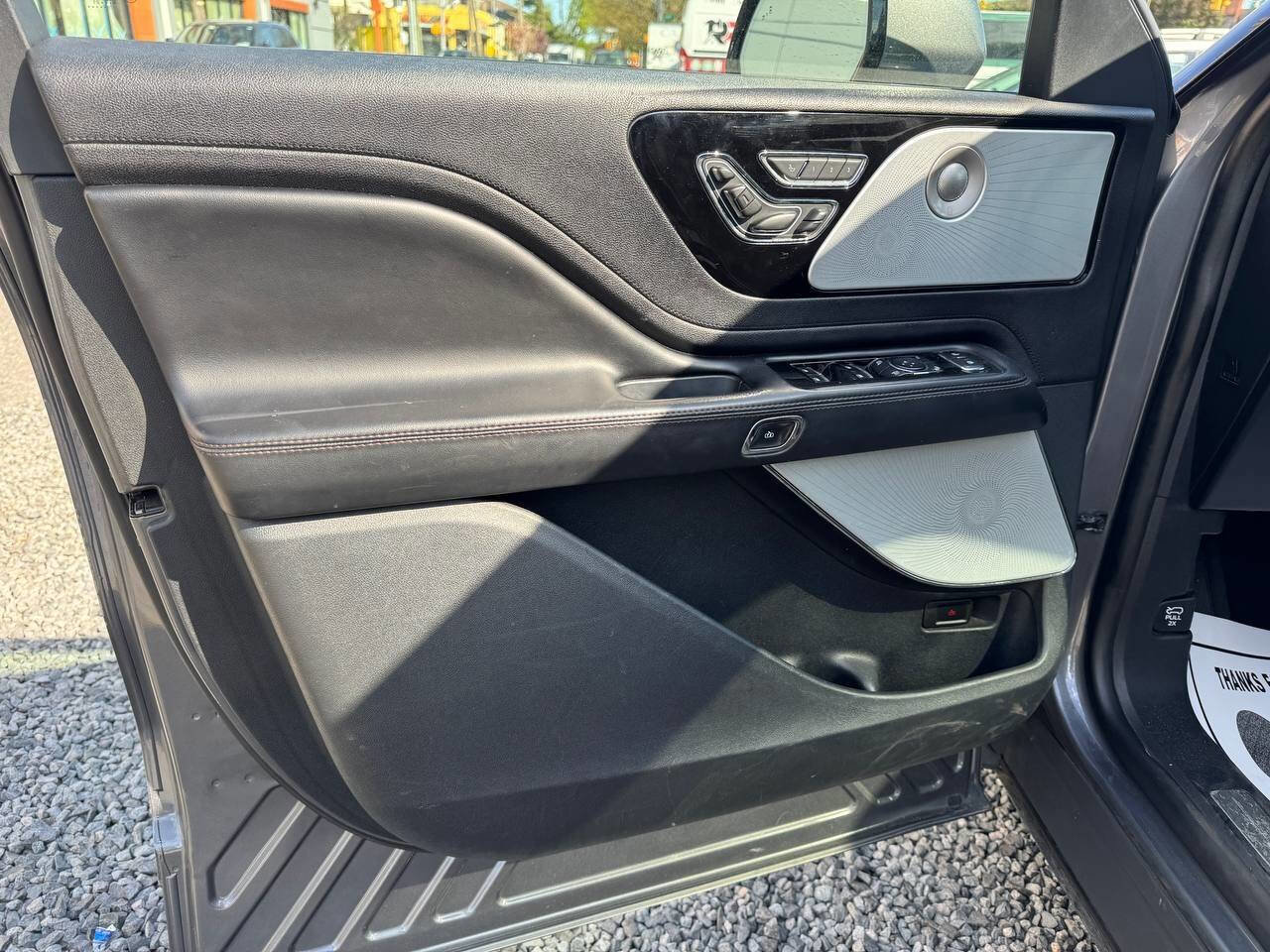 Used 2021 Lincoln Aviator Reserve w/ Equipment Group 210A AWD/4WD image 32