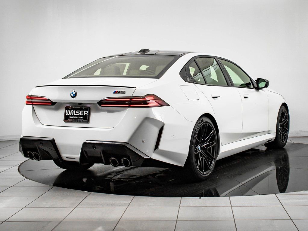 New 2026 BMW M5 w/ Executive Package image 7