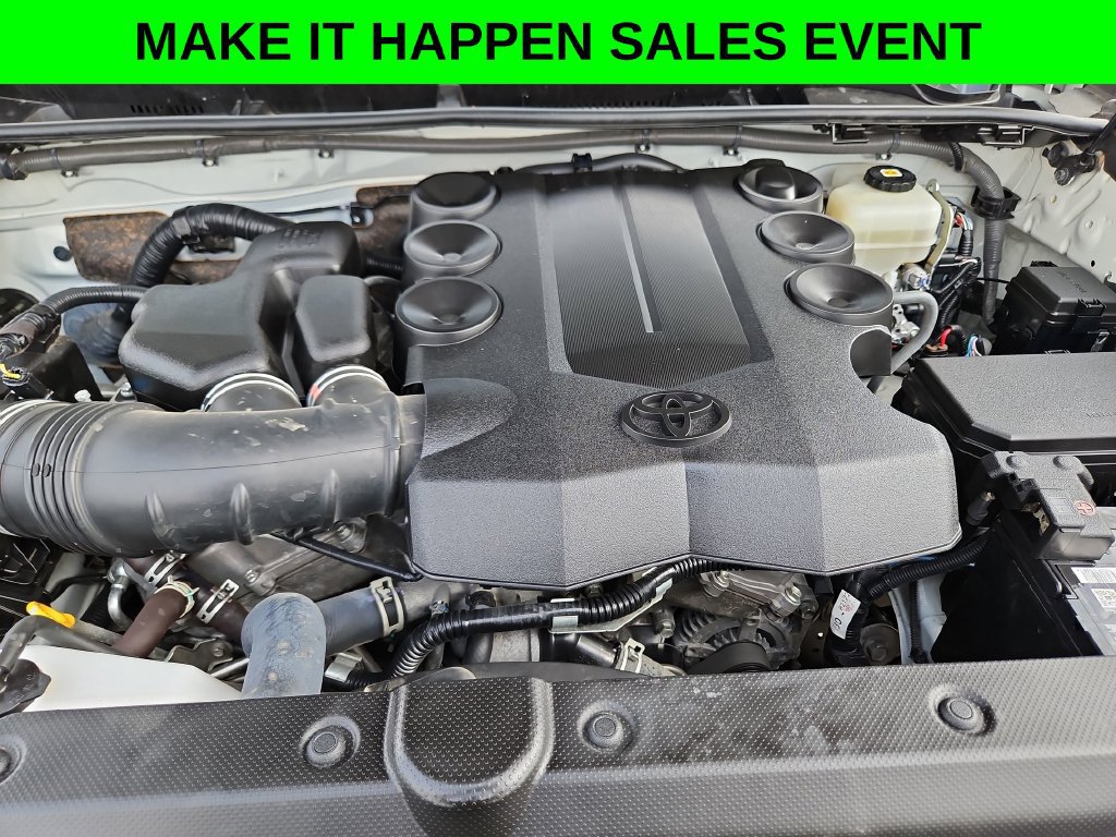 Used 2021 Toyota 4Runner SR5 AWD/4WD image 34