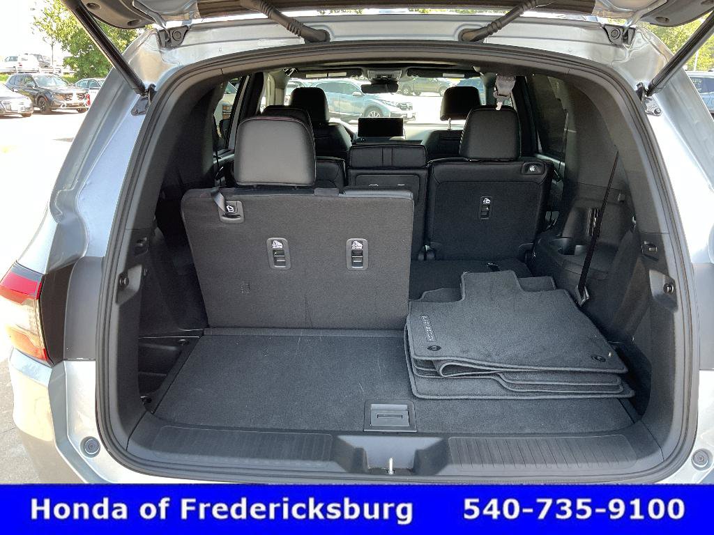 Certified 2026 Honda Pilot Black Edition image 26
