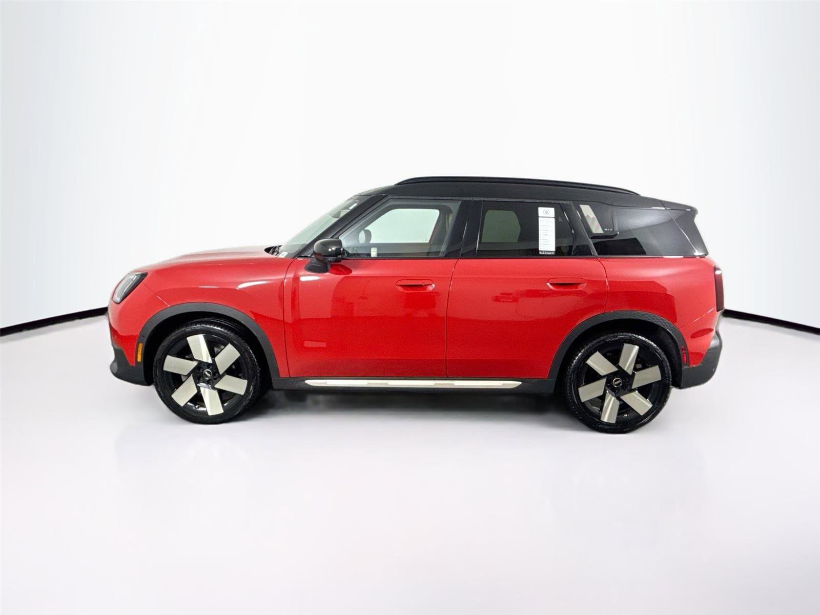 Used 2025 MINI Cooper Countryman S w/ Comfort Package Max image 9