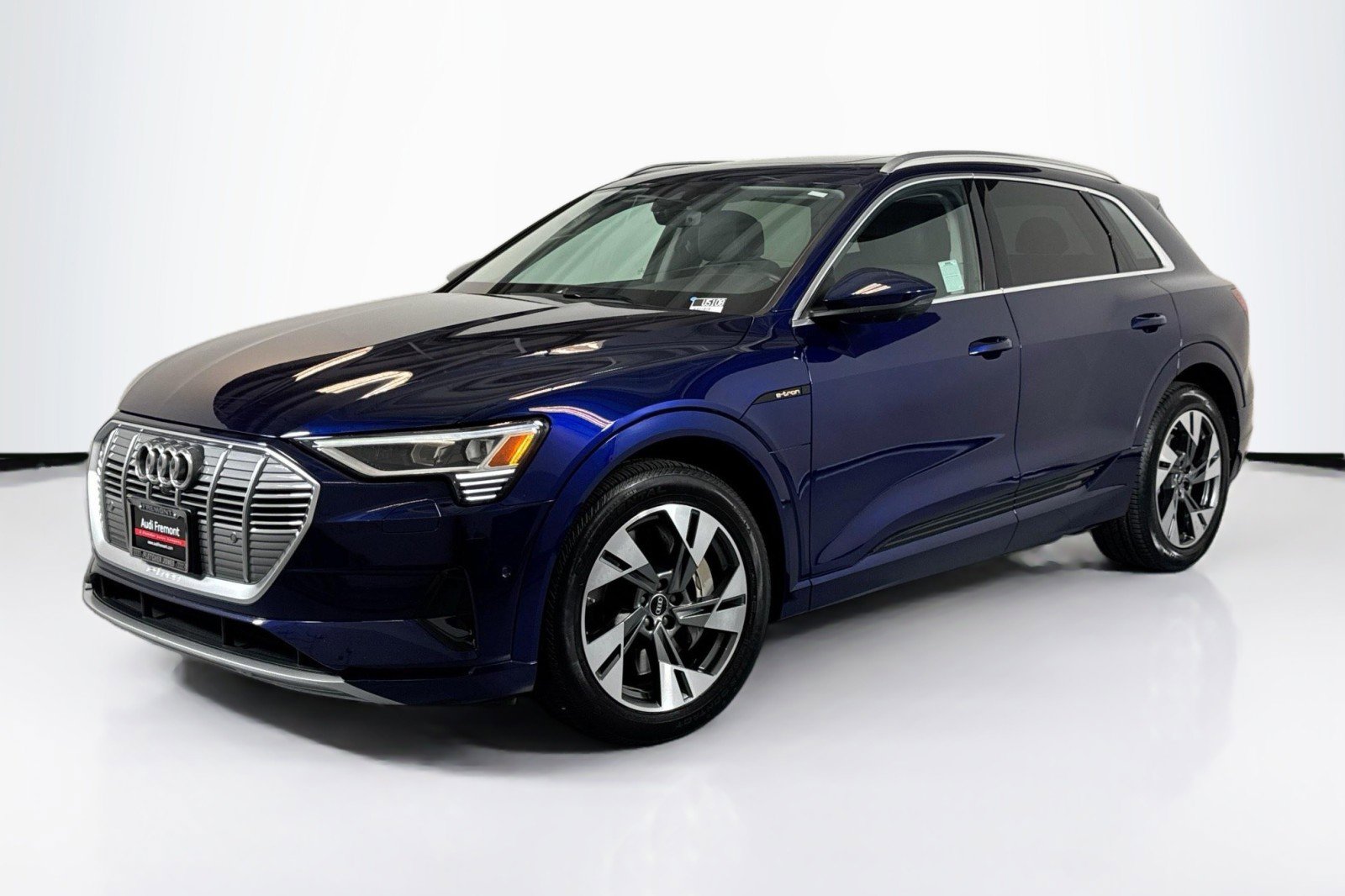 Used 2023 Audi e-tron Premium Plus w/ Premium Plus Package