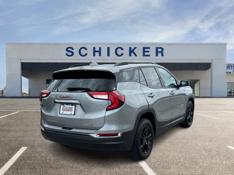 Used 2023 GMC Terrain AT4 w/ GMC Pro Grade Package AWD/4WD image 3