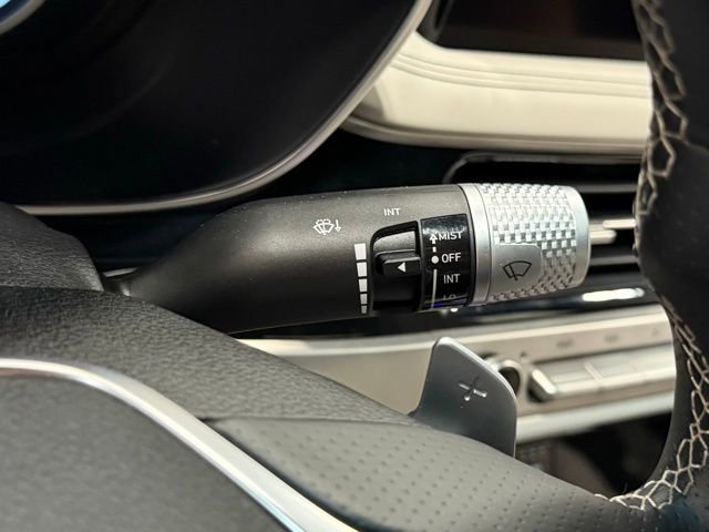 Used 2025 Genesis G70 2.5T image 20