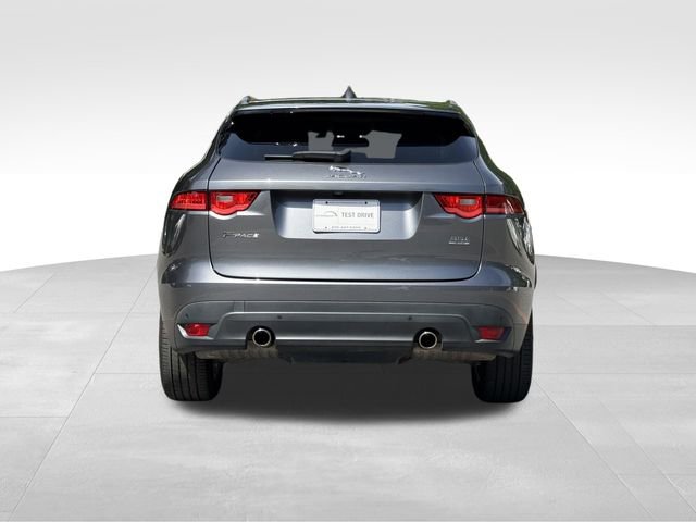Used 2017 Jaguar F-PACE Prestige image 4