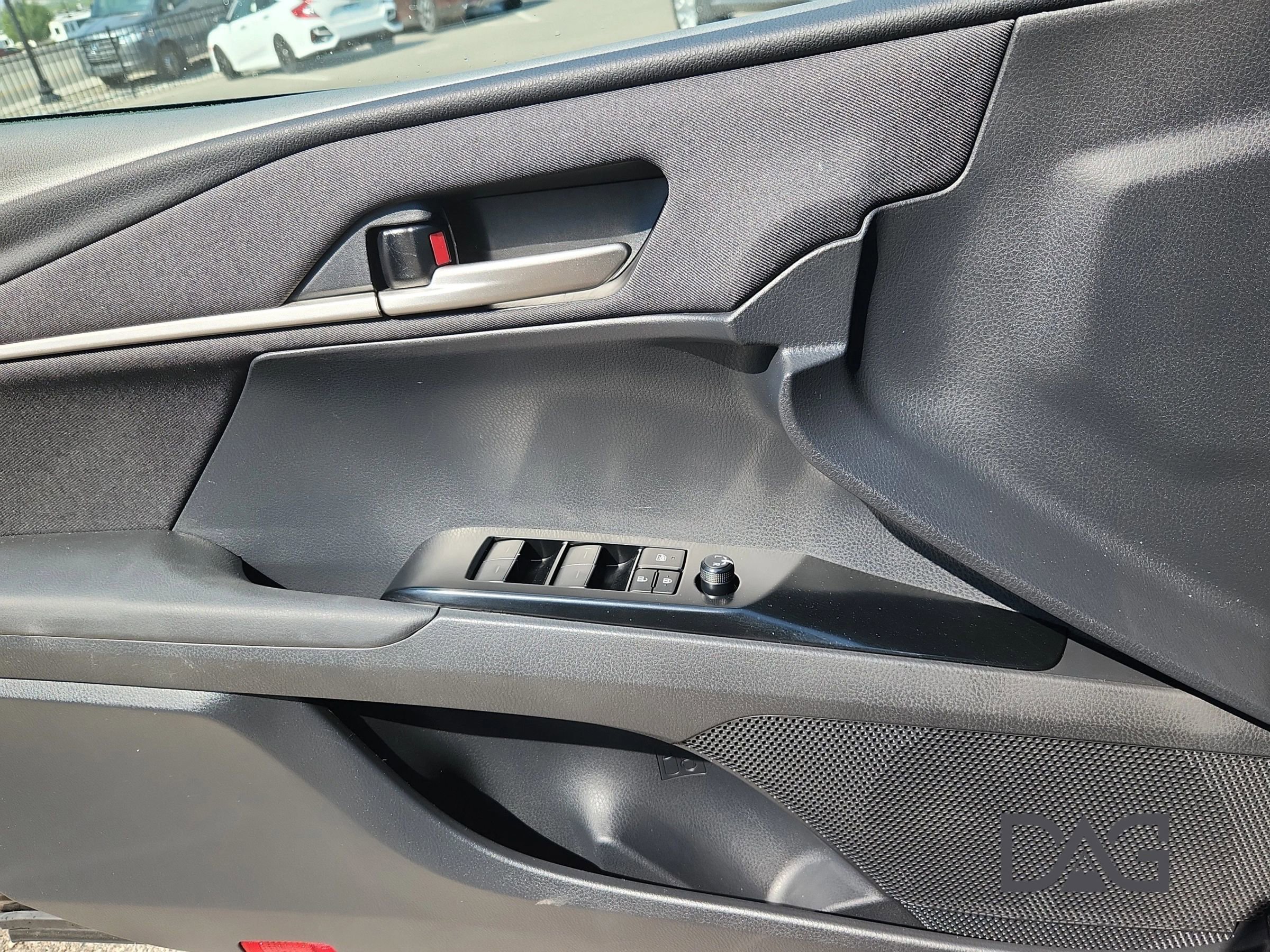 Used 2025 Toyota Camry LE image 15