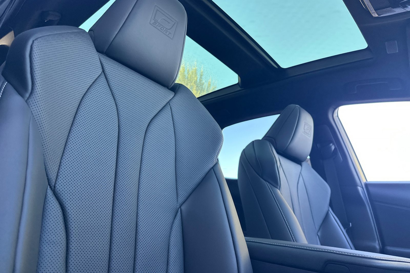 New 2026 Lexus NX 450h+ F Sport image 14