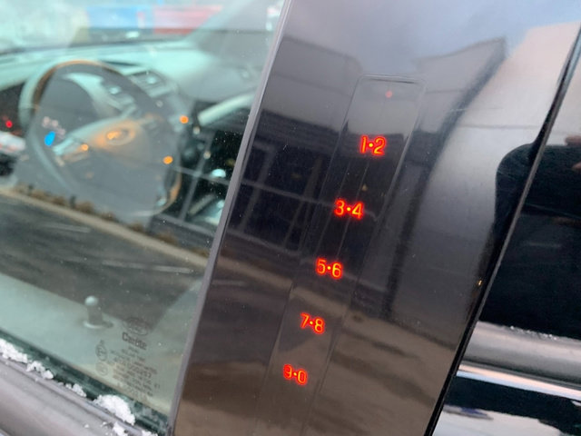 Used 2018 Ford Explorer XLT image 18