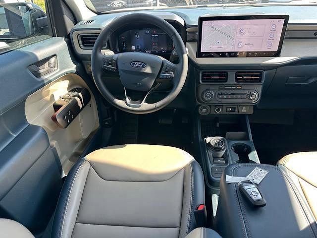 New 2025 Ford Maverick Lariat image 13