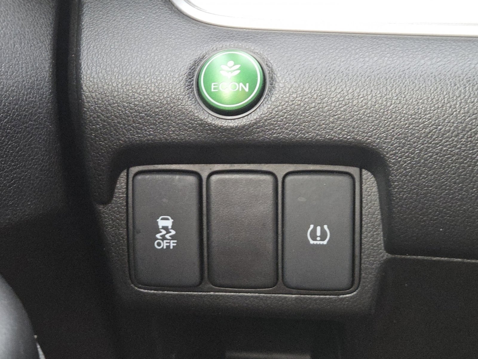 Used 2015 Honda CR-V LX image 7