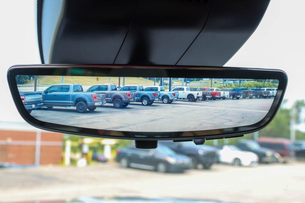 Used 2025 GMC Sierra 2500 Denali Ultimate AWD/4WD image 24