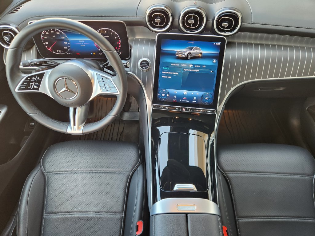 Used 2024 Mercedes-Benz GLC 300 4MATIC image 26