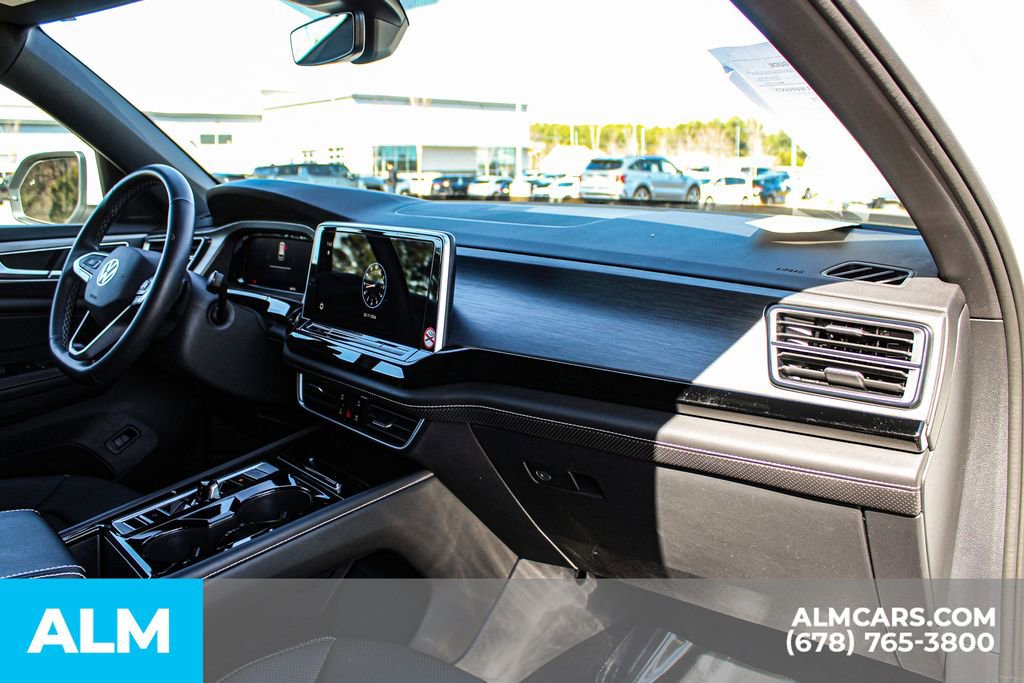 Used 2024 Volkswagen Atlas Cross Sport SE image 21
