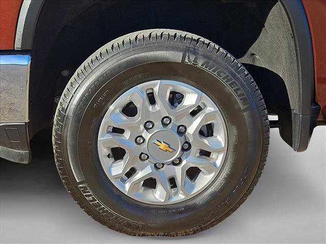 Used 2024 Chevrolet Silverado 2500 LTZ image 23