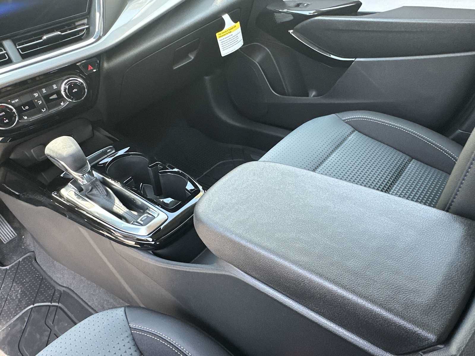 New 2026 Chevrolet Trax LT w/ Driver Confidence Package FWD image 21