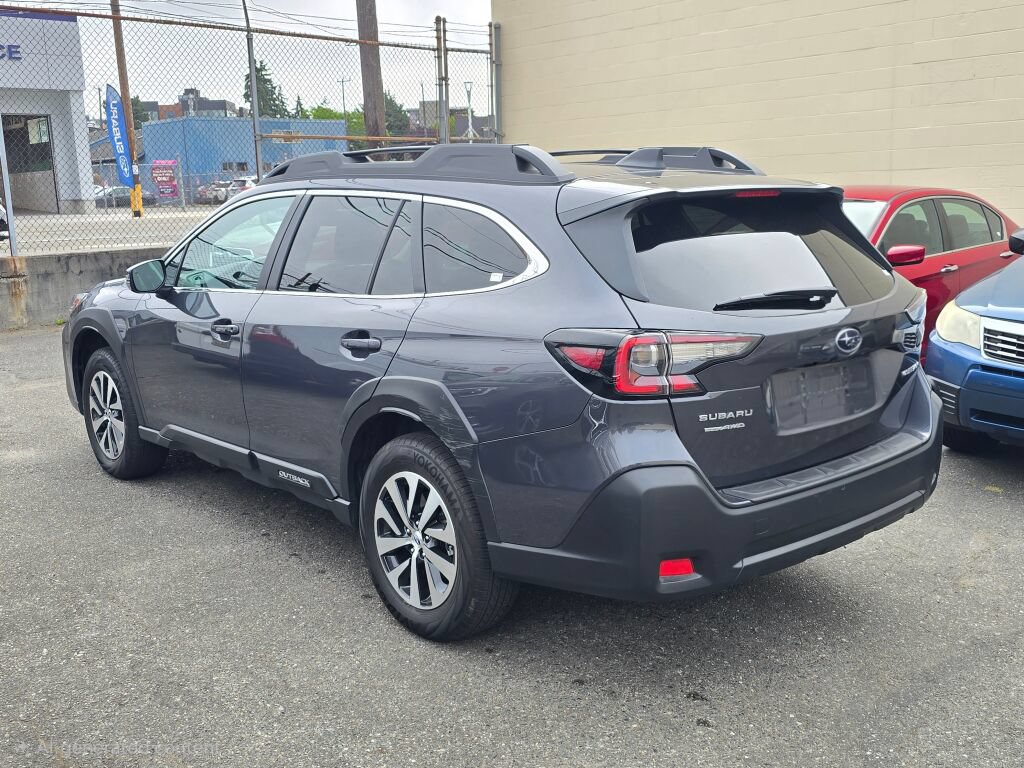 Certified 2024 Subaru Outback Premium AWD/4WD image 5