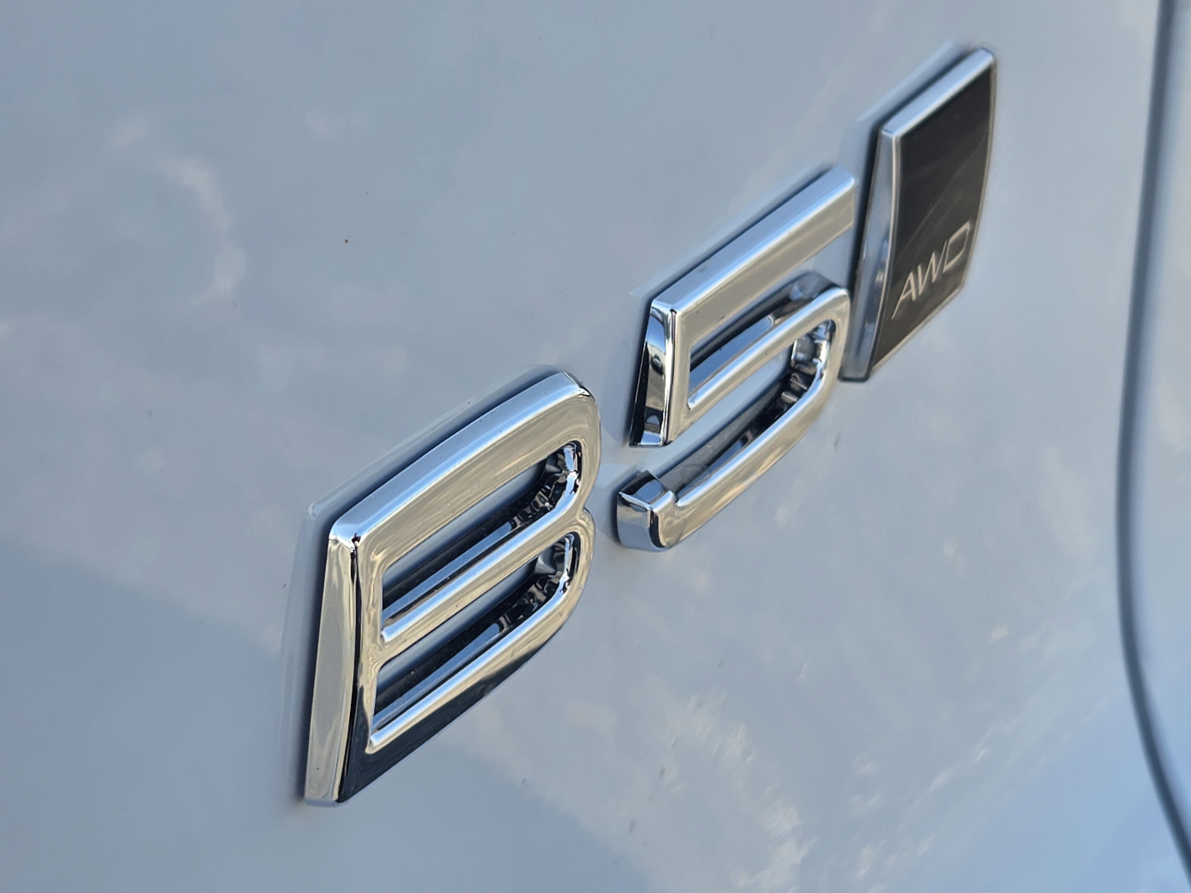 New 2026 Volvo XC40 B5 Plus w/ Protection Package Premier image 15