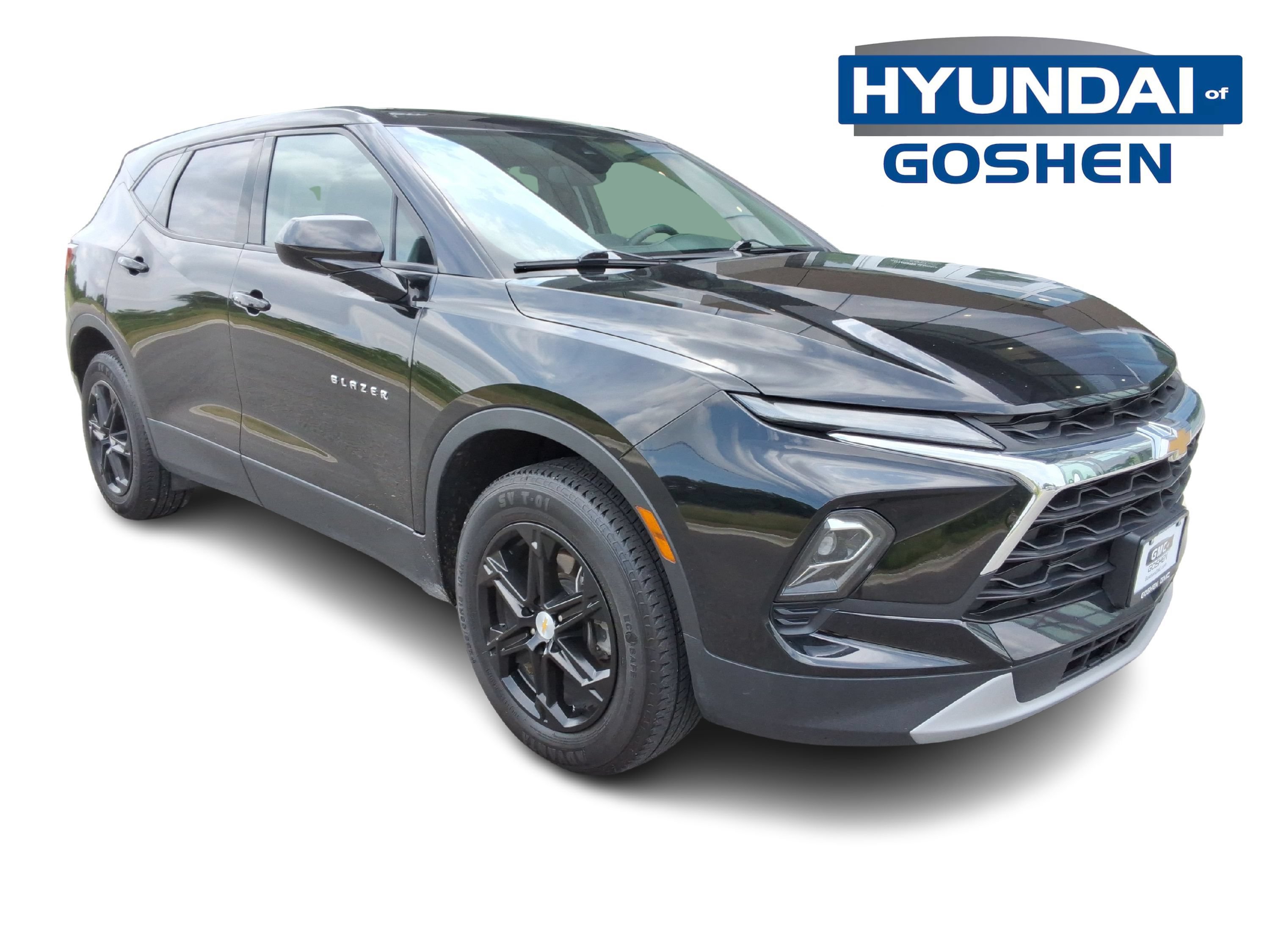 Used 2024 Chevrolet Blazer LT AWD/4WD image 3