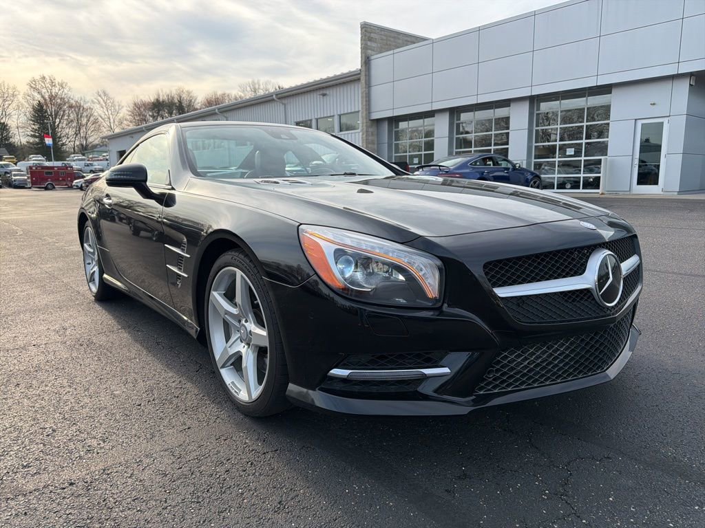 Used 2013 Mercedes-Benz SL 550 image 2