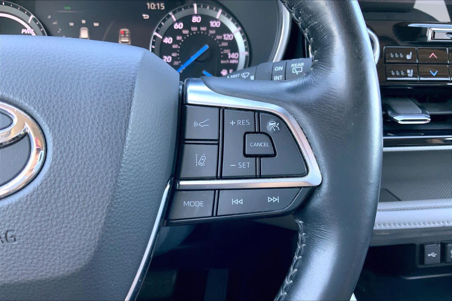 Used 2020 Toyota Highlander Platinum AWD/4WD image 63