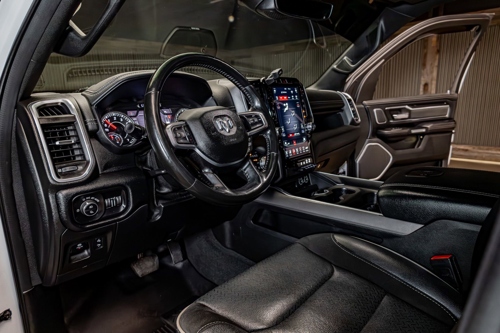 Used 2021 RAM 1500 Laramie image 14