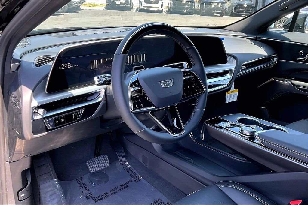 New 2026 Cadillac Lyriq Sport w/ LPO, Floor Liner Package AWD/4WD image 9