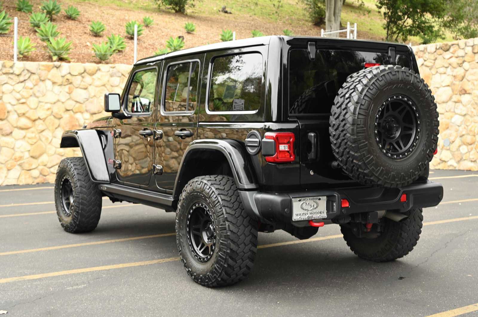 Used 2020 Jeep Wrangler Unlimited Rubicon w/ Dual Top Group AWD/4WD image 5