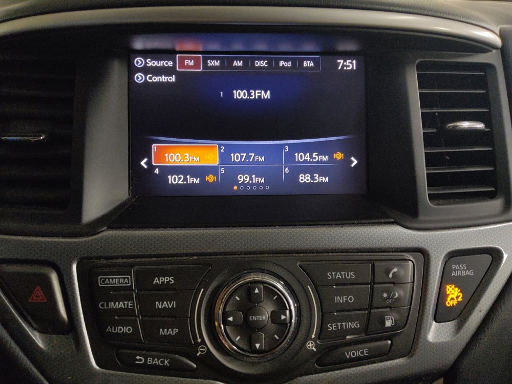 Used 2020 Nissan Pathfinder SL image 25