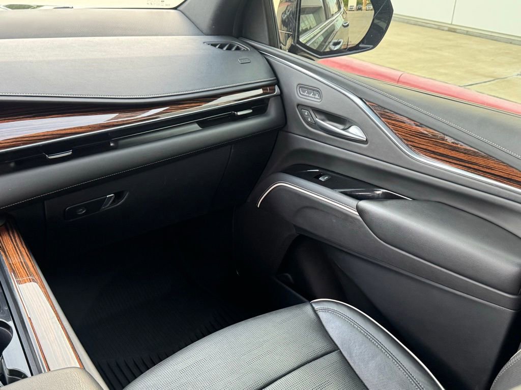 Used 2021 Cadillac Escalade Premium Luxury RWD image 23