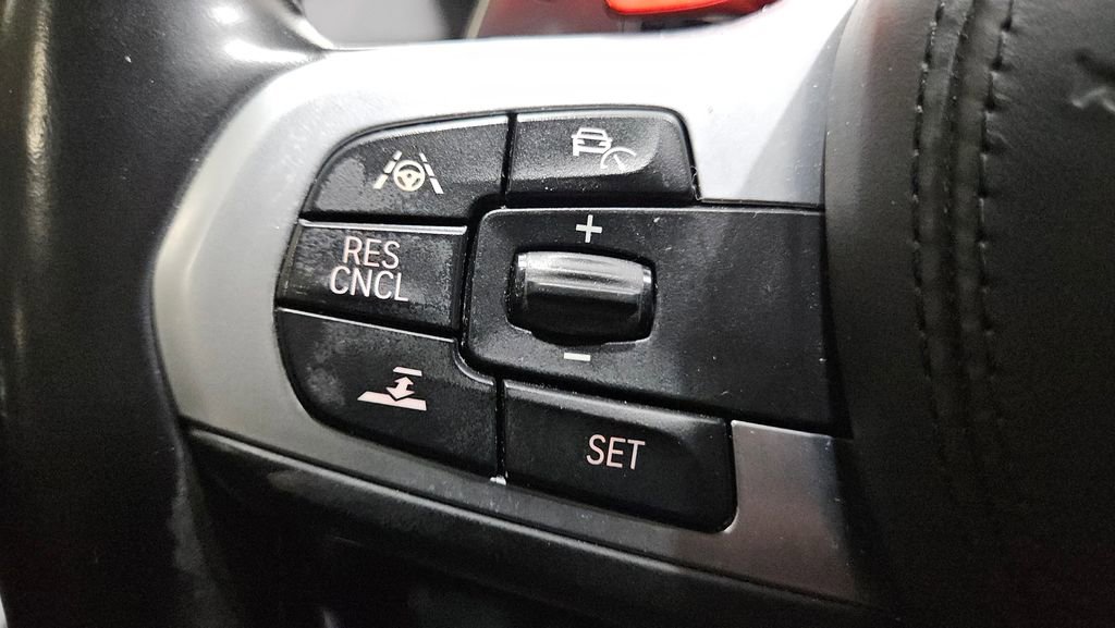 Used 2018 BMW M5 w/ Executive Package image 25