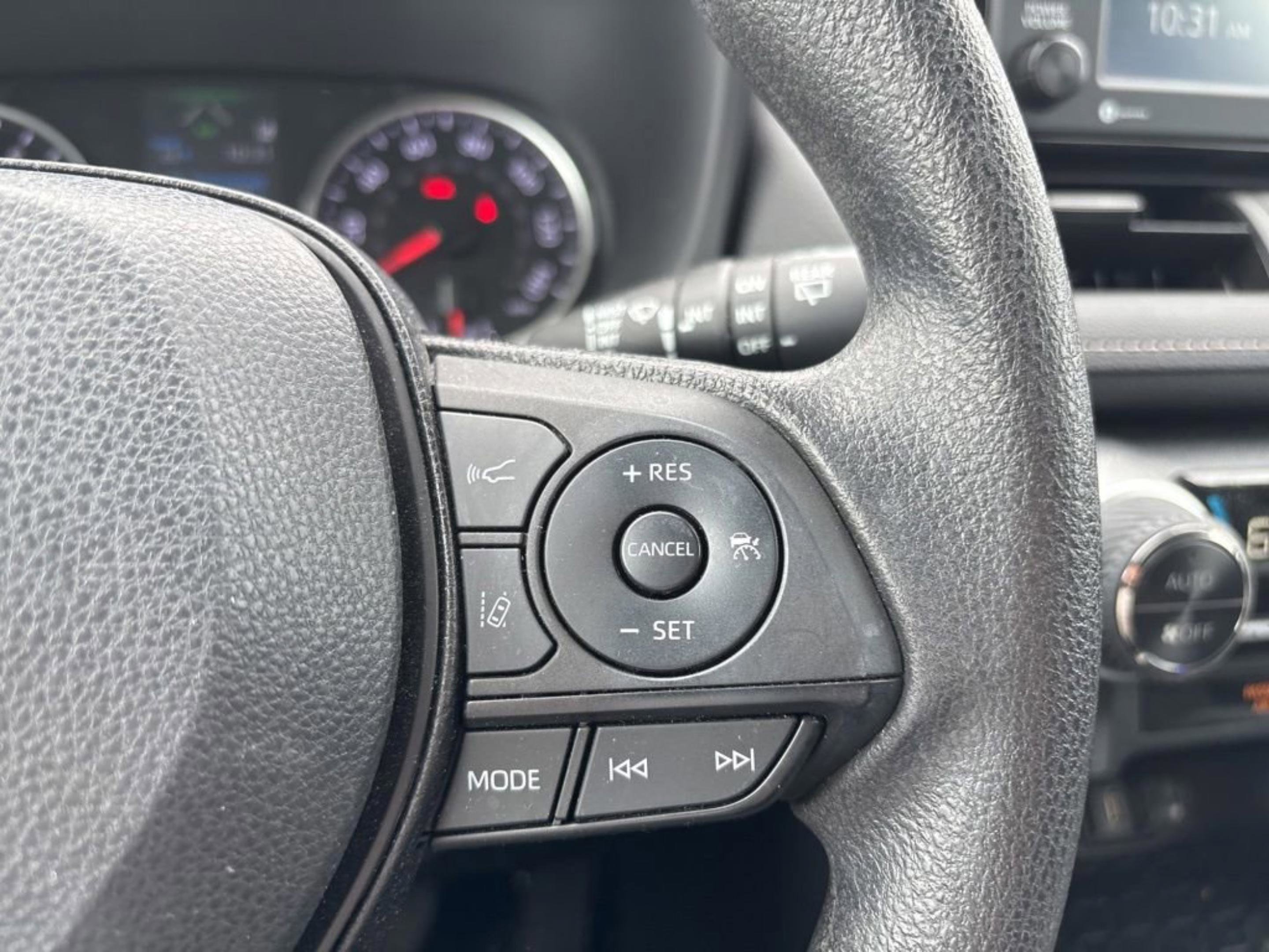 Certified 2022 Toyota RAV4 XLE FWD image 13