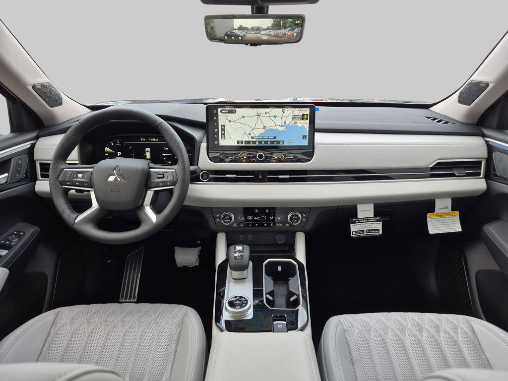 New 2025 Mitsubishi Outlander SEL image 22