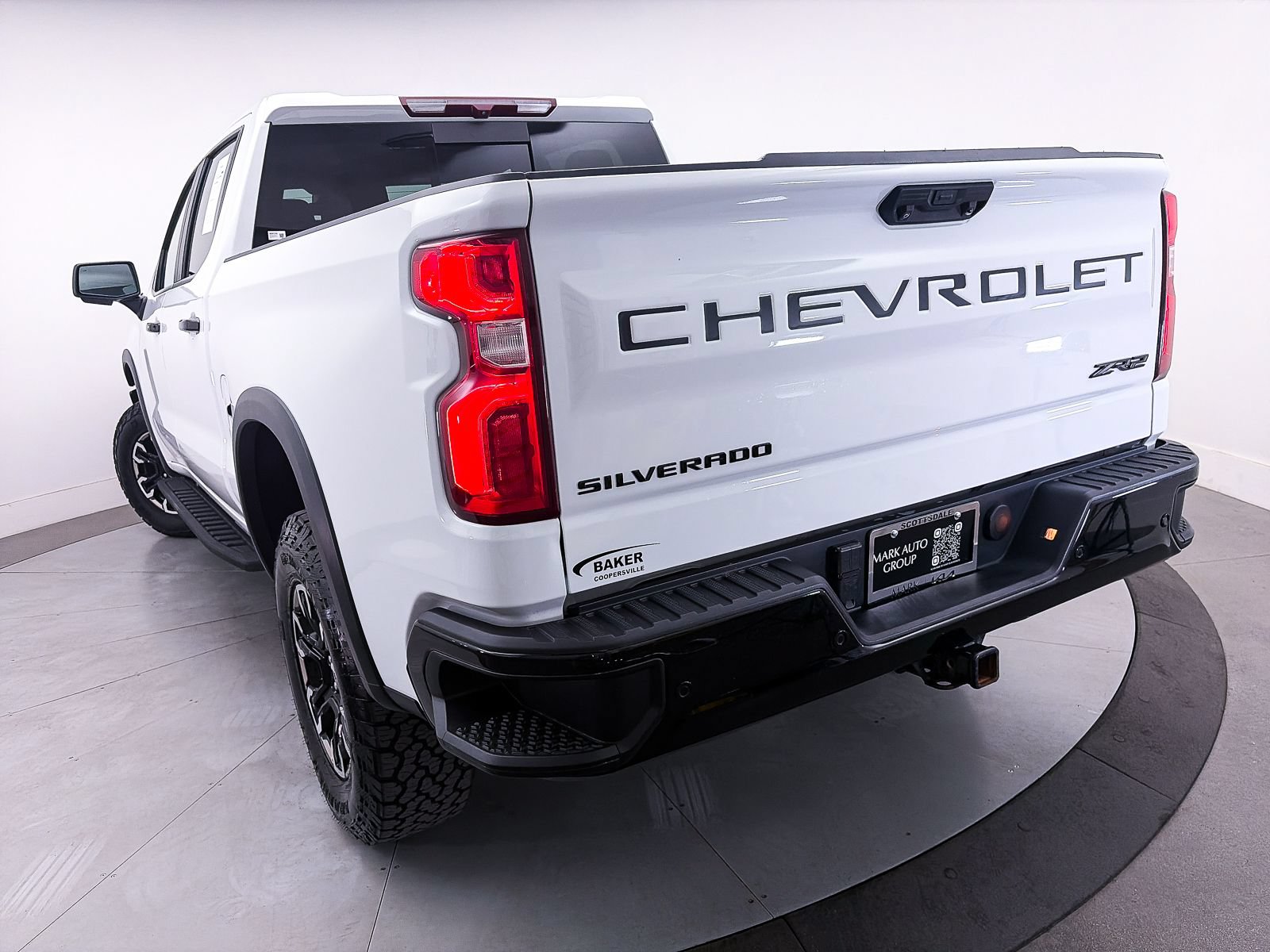 Used 2024 Chevrolet Silverado 1500 ZR2 w/ LPO, Dark Essentials Package AWD/4WD image 7