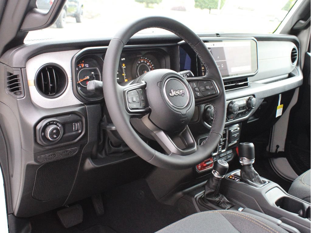 New 2026 Jeep Gladiator Sport AWD/4WD image 12