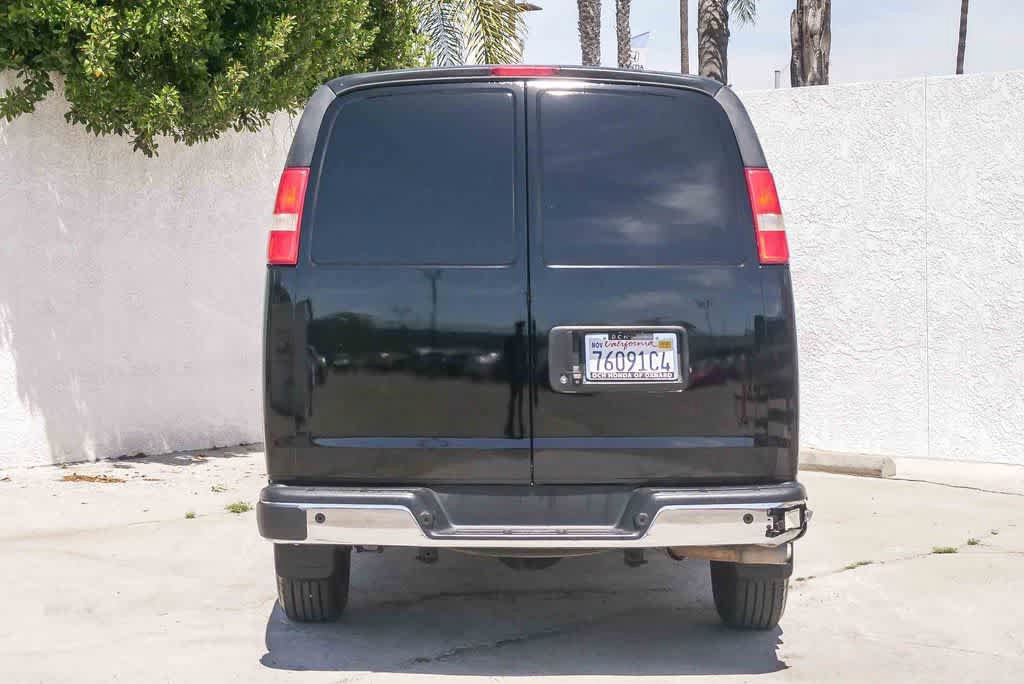 Used 2018 Chevrolet Express 2500 w/ Driver Convenience Package RWD image 8
