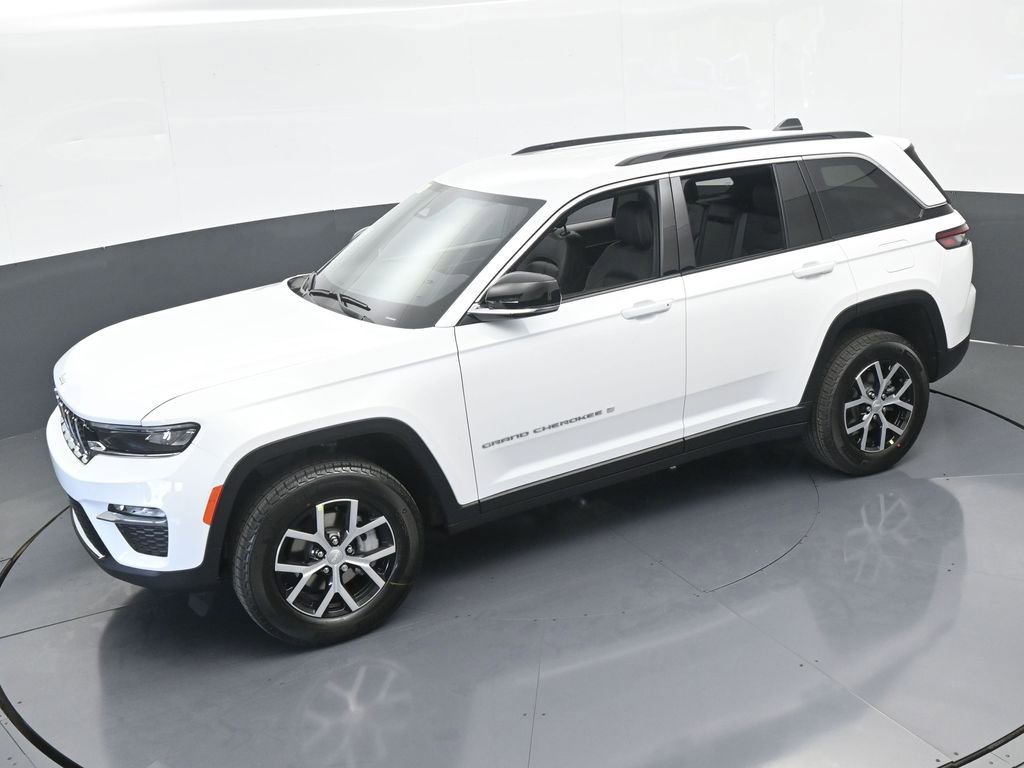 Used 2025 Jeep Grand Cherokee Limited image 47