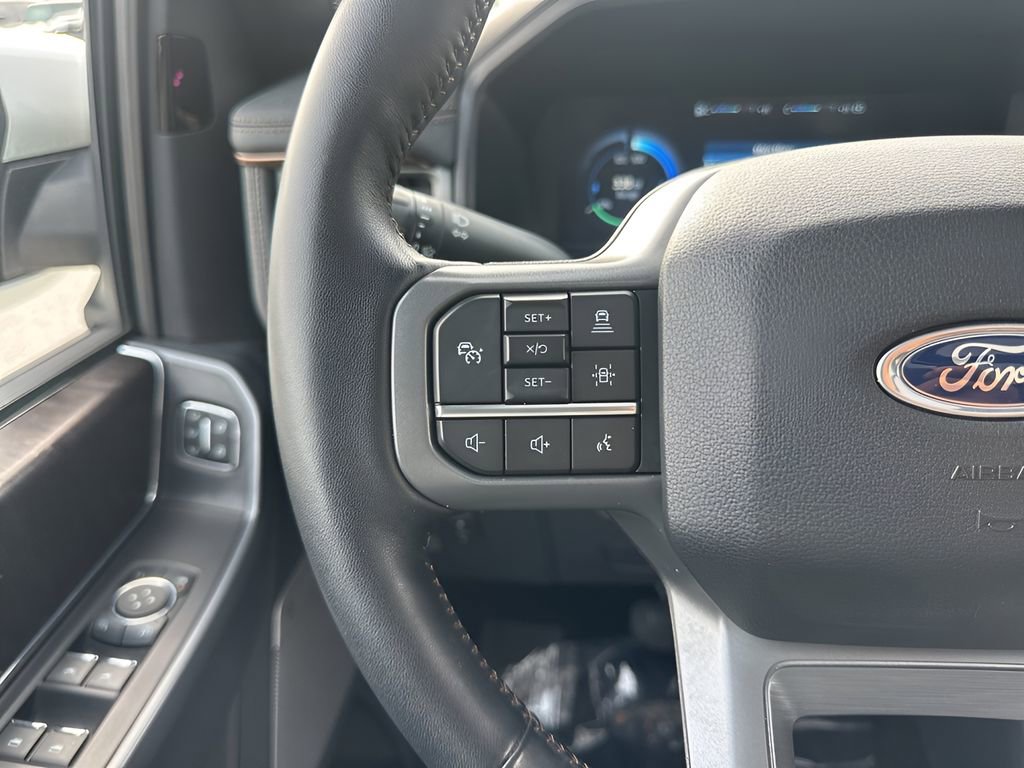 Used 2022 Ford F150 Lightning Lariat w/ Equipment Group 511A High image 17