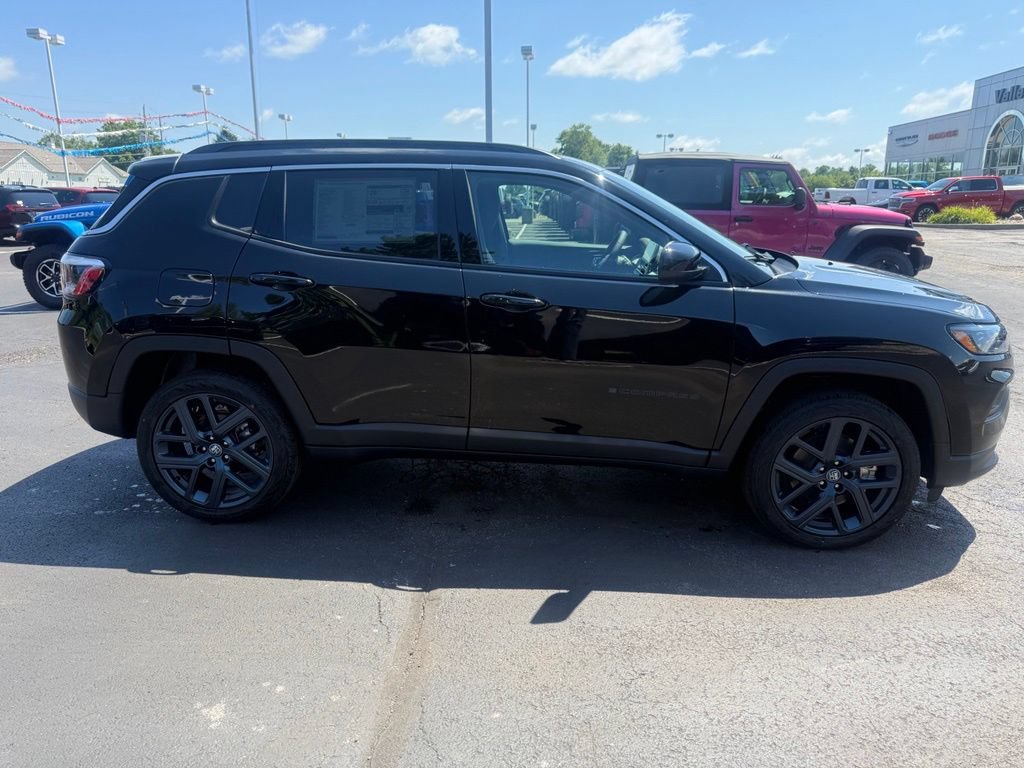 New 2026 Jeep Compass Latitude AWD/4WD image 2