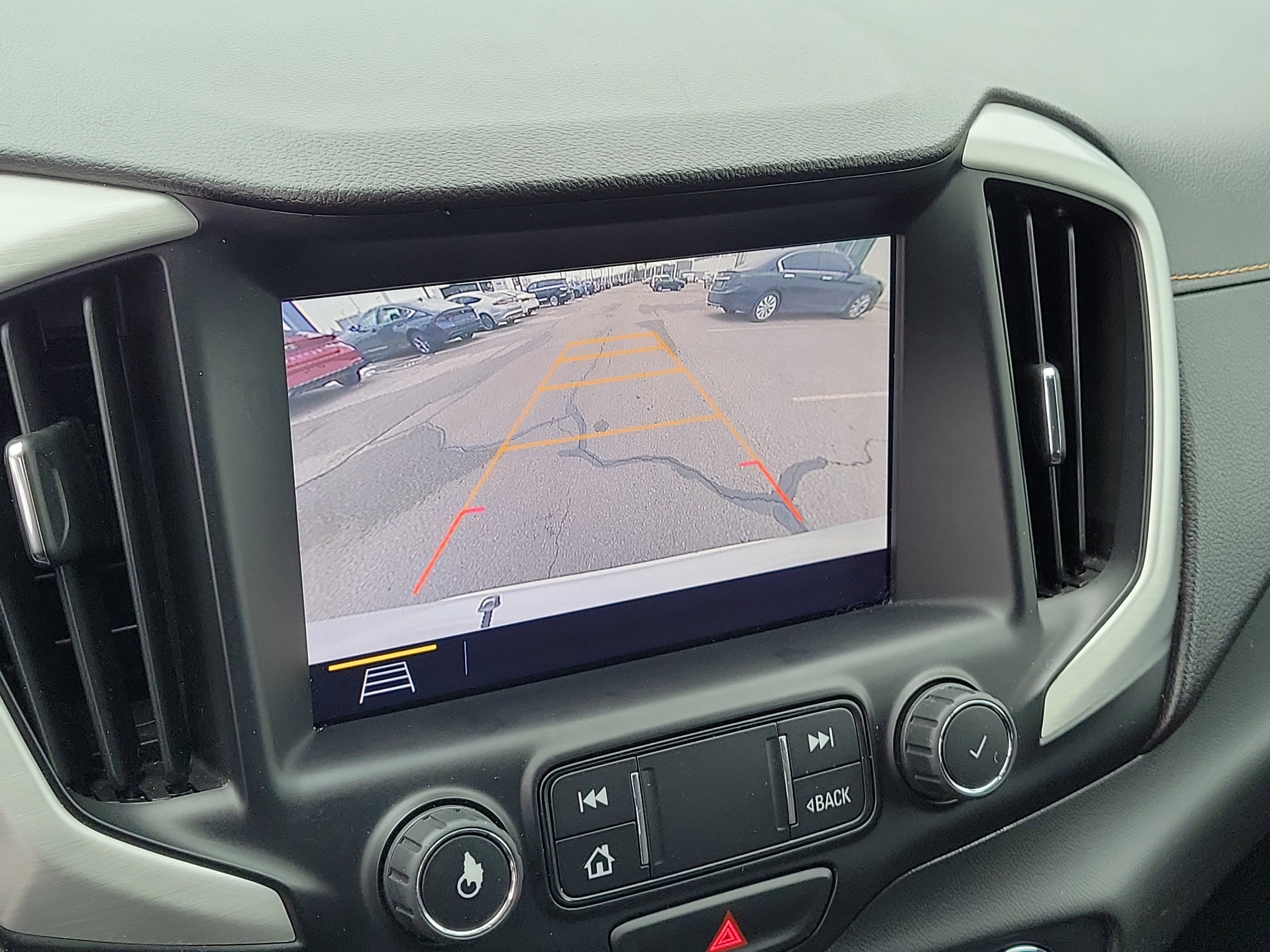Used 2020 GMC Terrain SLT image 27