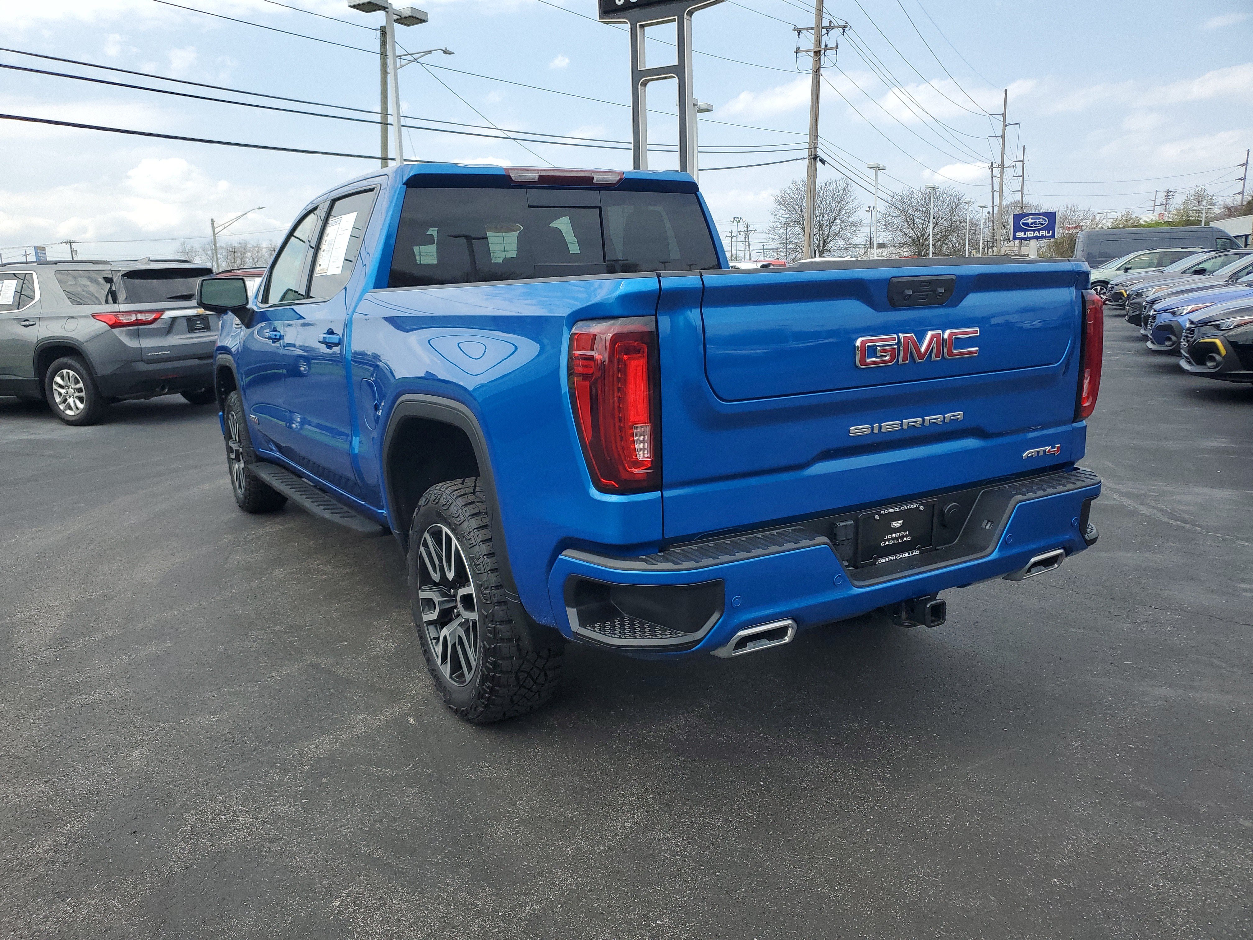 Used 2024 GMC Sierra 1500 AT4 w/ AT4 Premium Package image 2