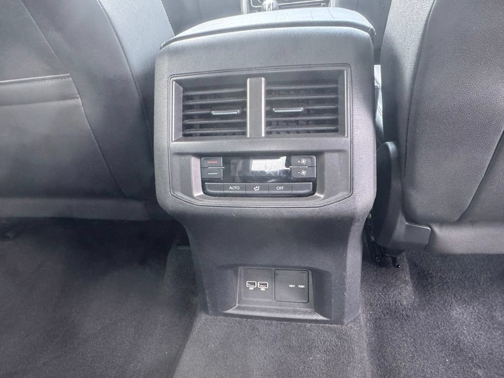 Used 2021 Volkswagen Atlas SEL AWD/4WD image 26