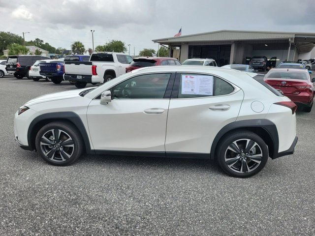 Used 2025 Lexus UX 300h FWD w/ Accessory Package (Z2) image 13