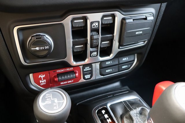 New 2025 Jeep Wrangler Unlimited Rubicon 392 image 29