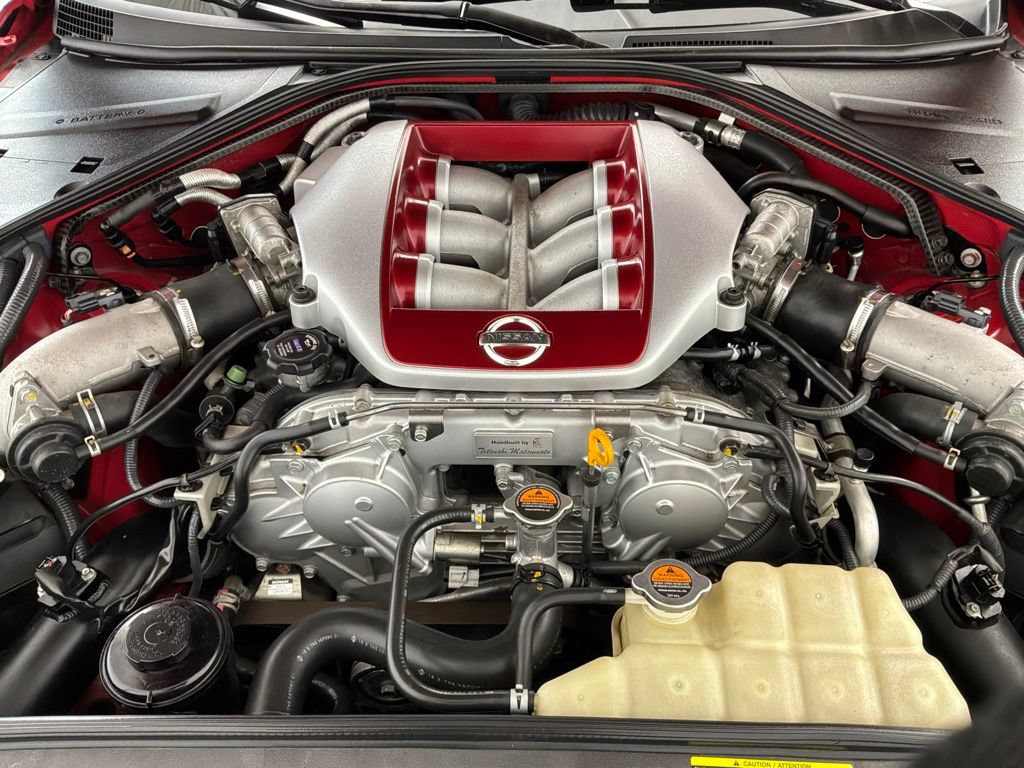 Used 2016 Nissan GT-R Premium AWD/4WD image 85