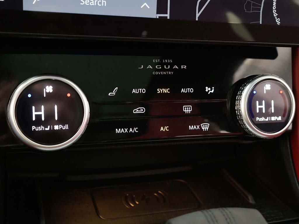 Used 2023 Jaguar F-PACE R-Dynamic S image 53