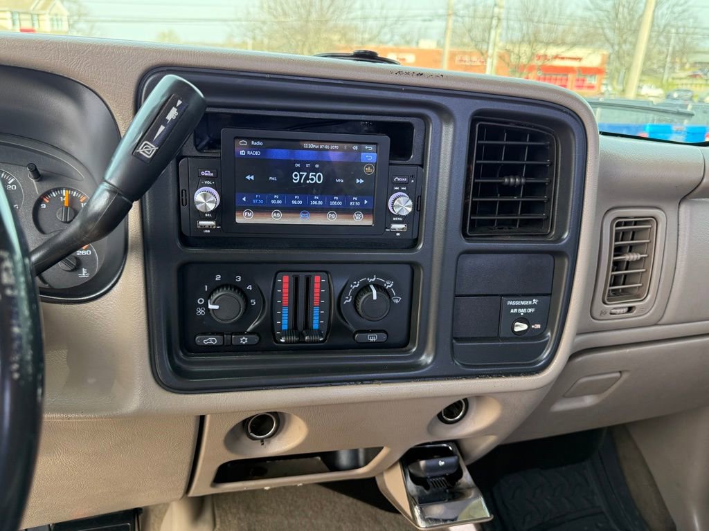 Used 2004 Chevrolet Silverado 2500 LS w/ Skid Plate Package AWD/4WD image 18