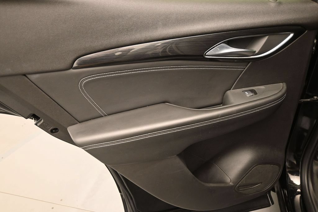 Used 2021 Buick Envision Preferred FWD image 21