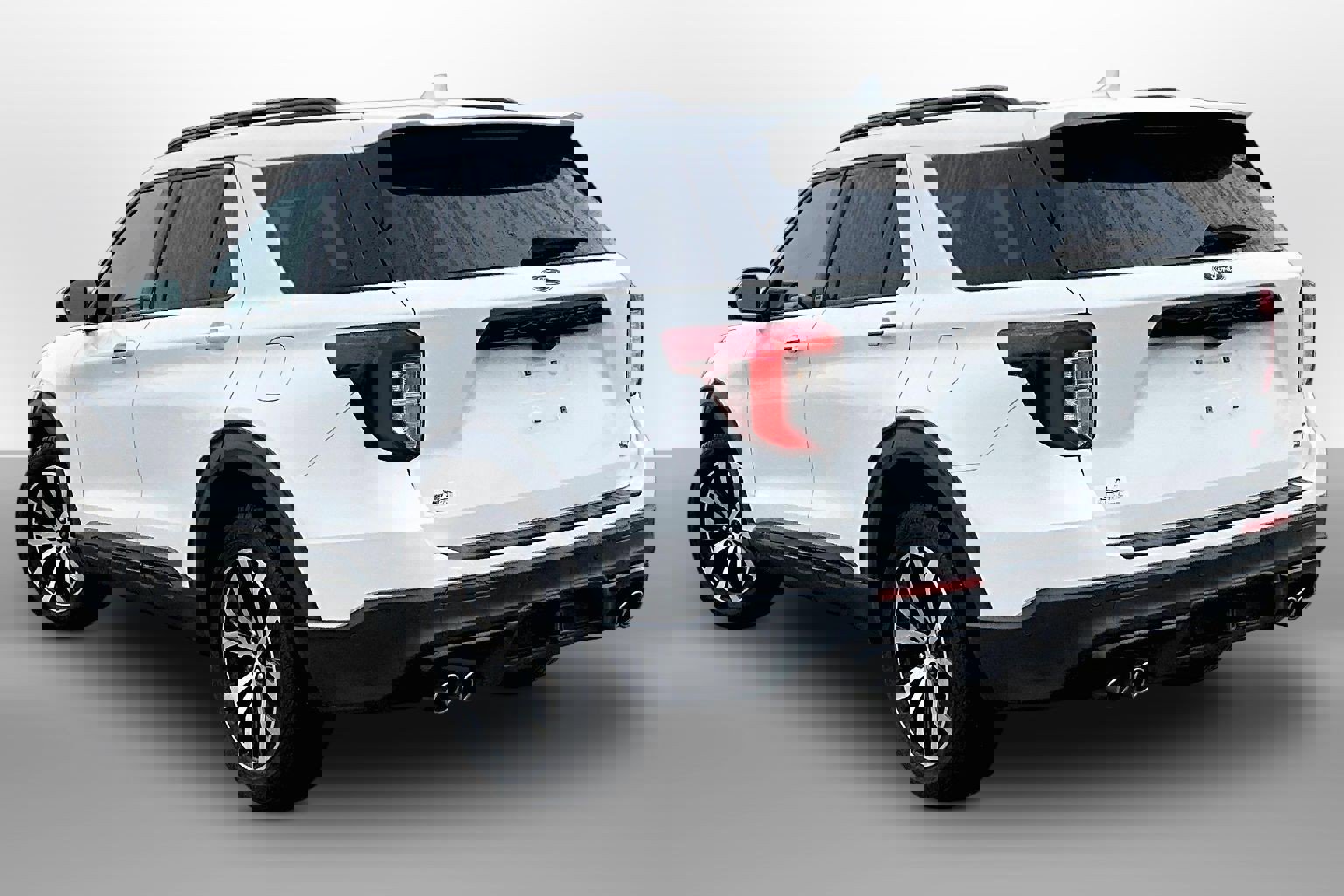 Used 2020 Ford Explorer ST w/ Premium Technology Package image 10