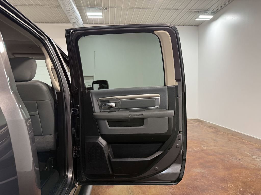 Used 2019 RAM 1500 Classic Warlock AWD/4WD image 66