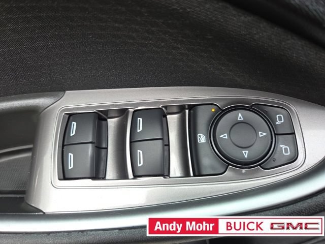 Used 2025 Chevrolet Malibu RS FWD image 28